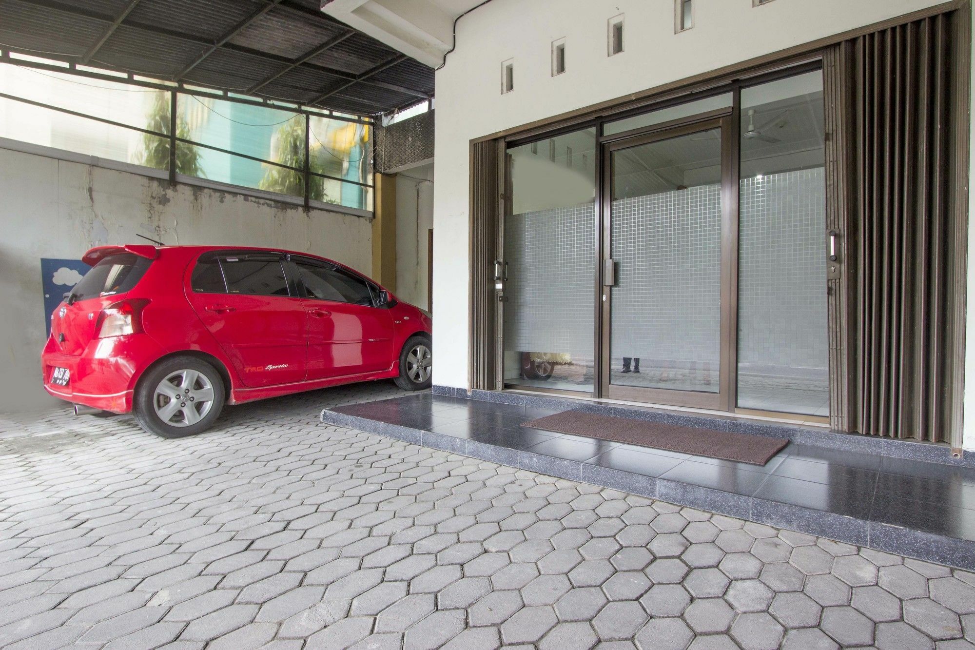 מלון Baturetno Reddoorz @ Rejowinangun Kota Gede מראה חיצוני תמונה